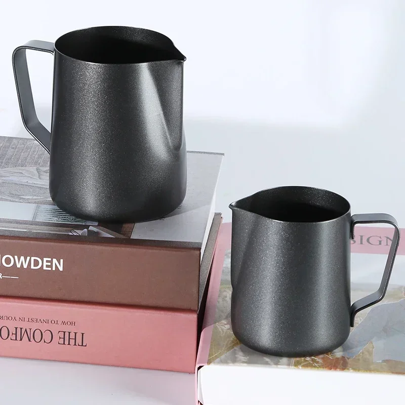 Milk Steaming Pitcher - Dicke schwarze 350/600ml Latte Art Tasse